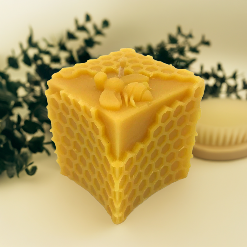 Bee Happy Cube Candle with Bee - Pure Beeswax Candle - Manuka Honey Direct
