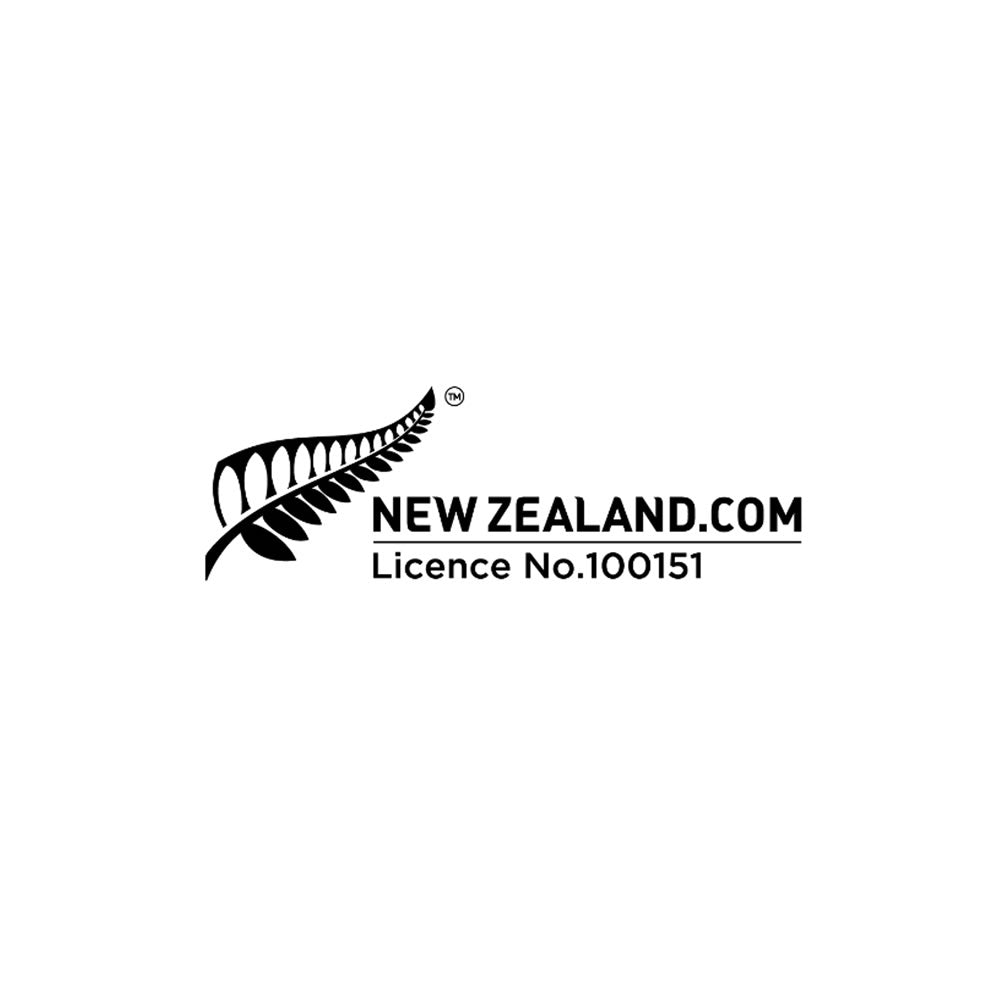 Wedderspoon Manuka honey snap packs logo with New Zealand fern symbol and licence number